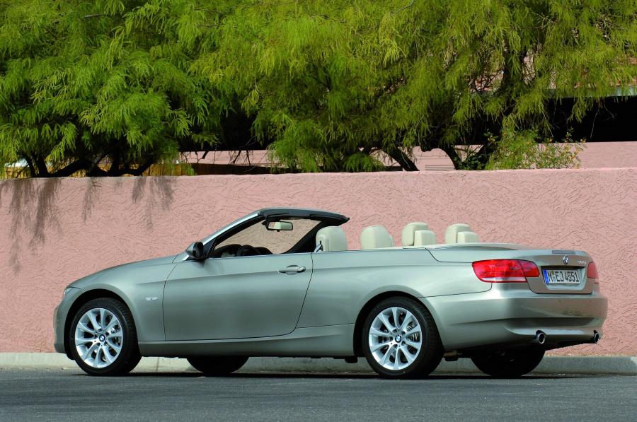  BMW 3-Series Convertible 2007 года  (фото 119 из 239)